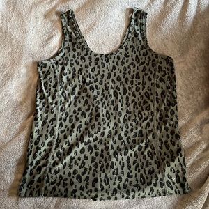 Old Navy Breathe On Split Tank